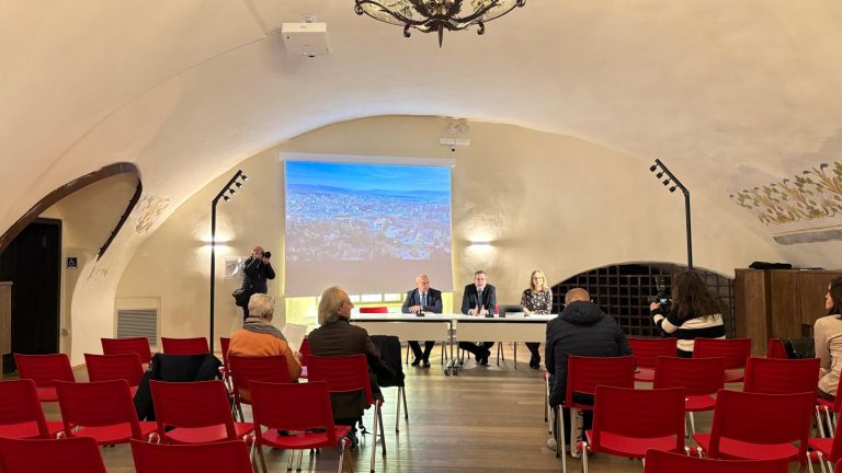 Nuova sala conferenze del castello di san giusto